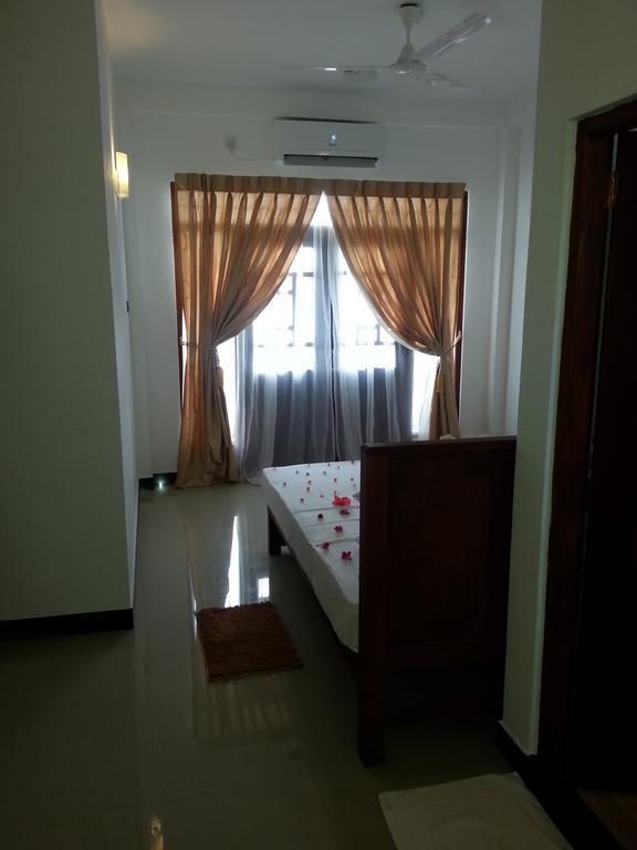 Villa River View Aluthgama Esterno foto