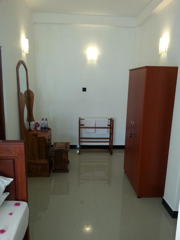 Villa River View Aluthgama Esterno foto